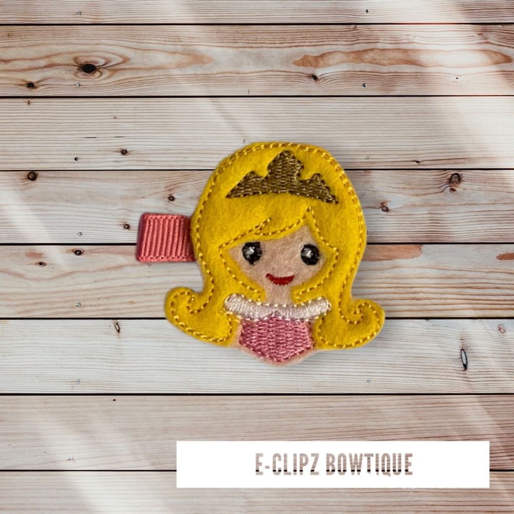 New Sleepy Princess feltie on ribbon lined hair clip for babies/toddlers/girls
